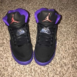 Girl Jordan retro 5